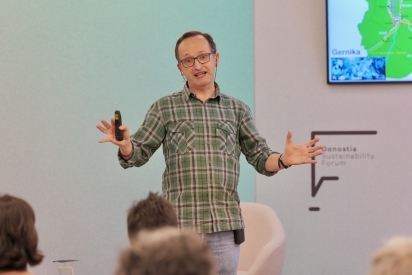 Arrak ar eta arrainak eme: ingurumena eta sexua ur azpian